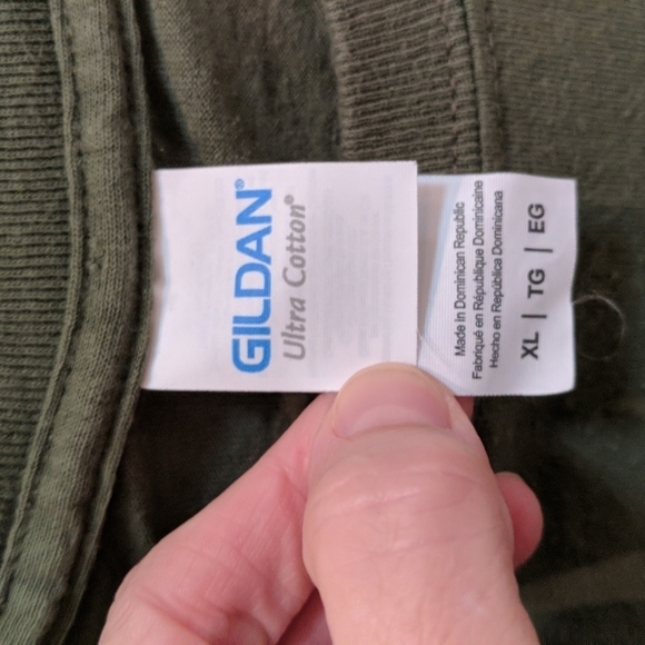 Gildan Men's Short Sleeve Graphic Tee - Army - Size XL - Picture 4 of 5